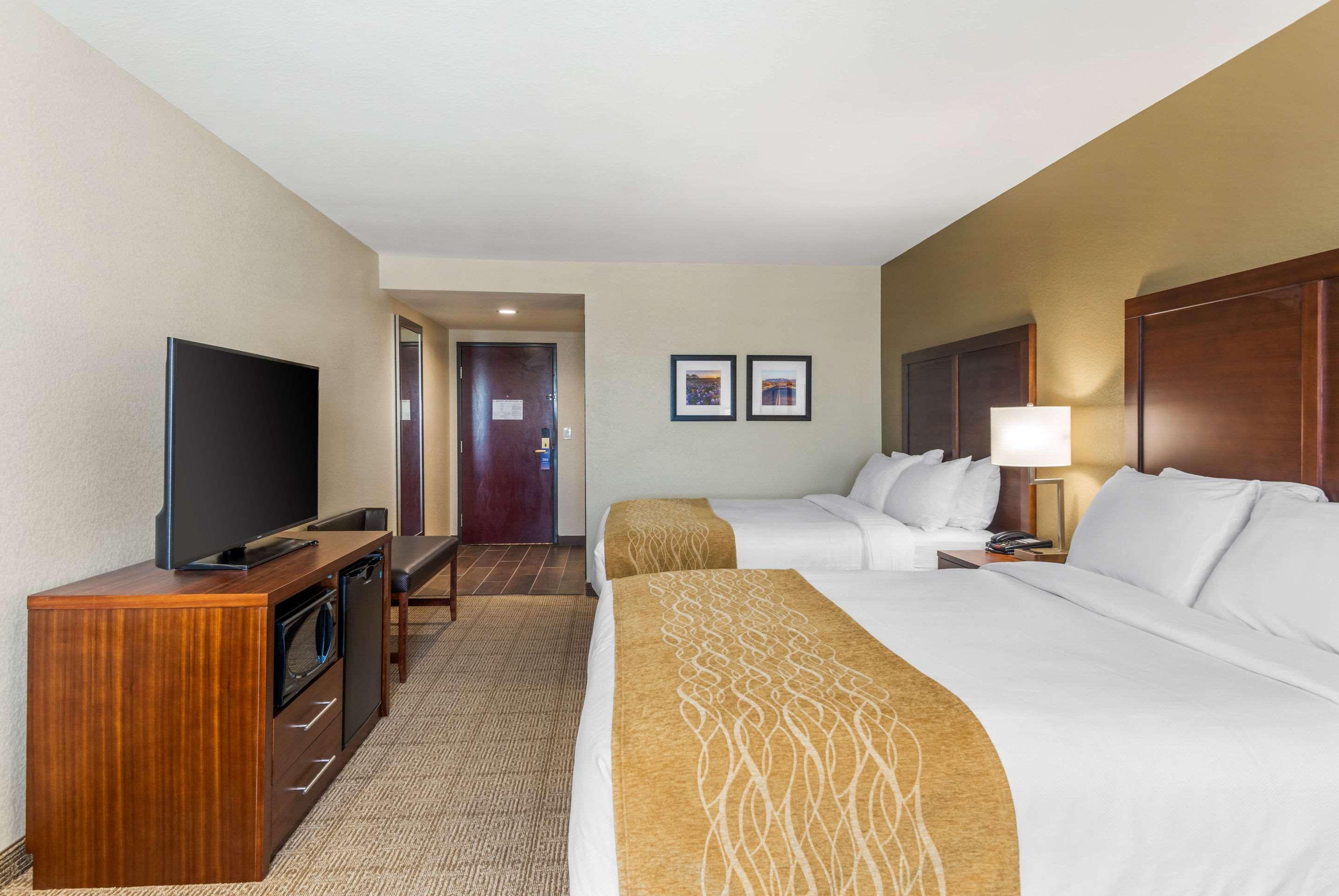 Comfort Inn & Suites Big Spring Esterno foto