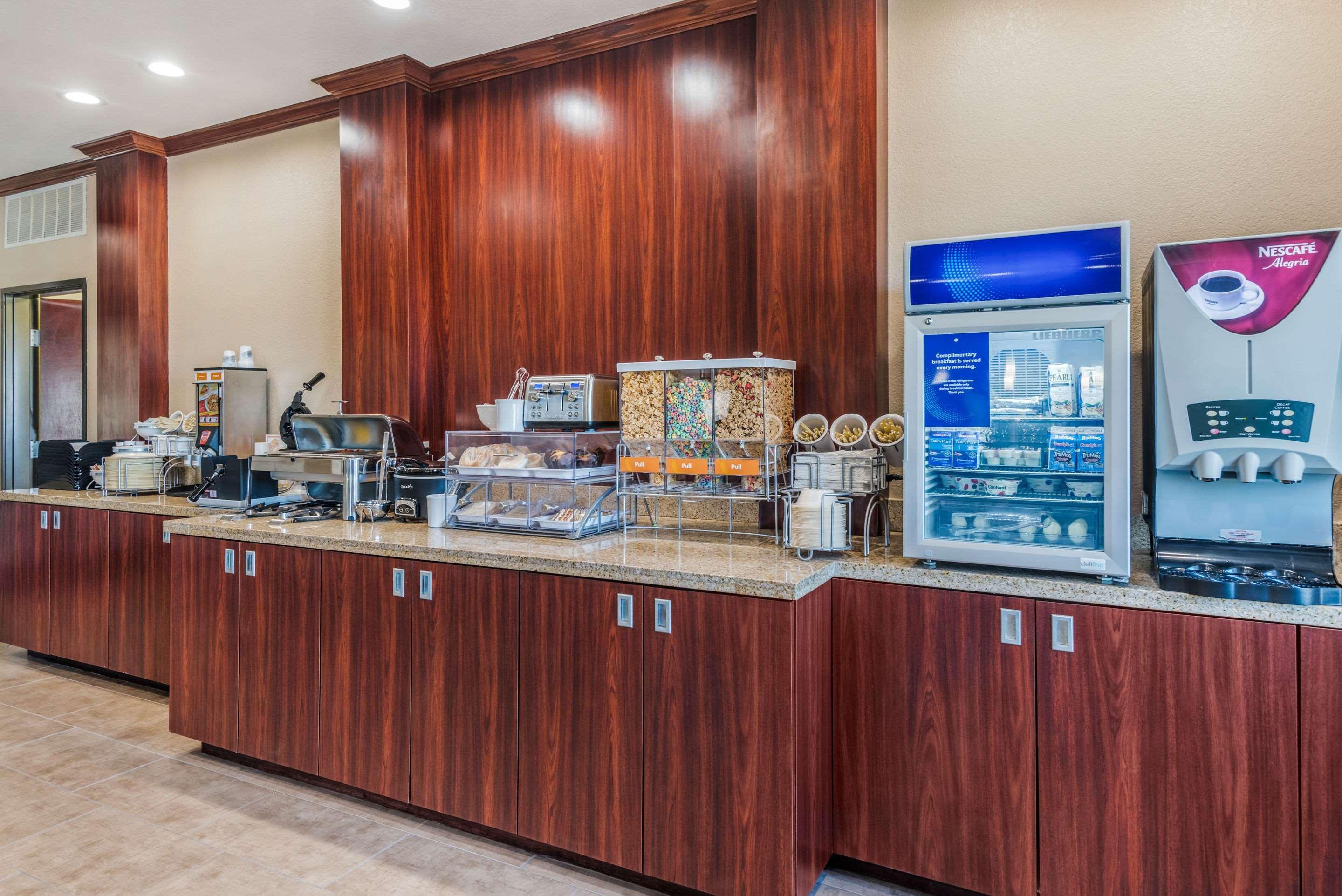 Comfort Inn & Suites Big Spring Esterno foto