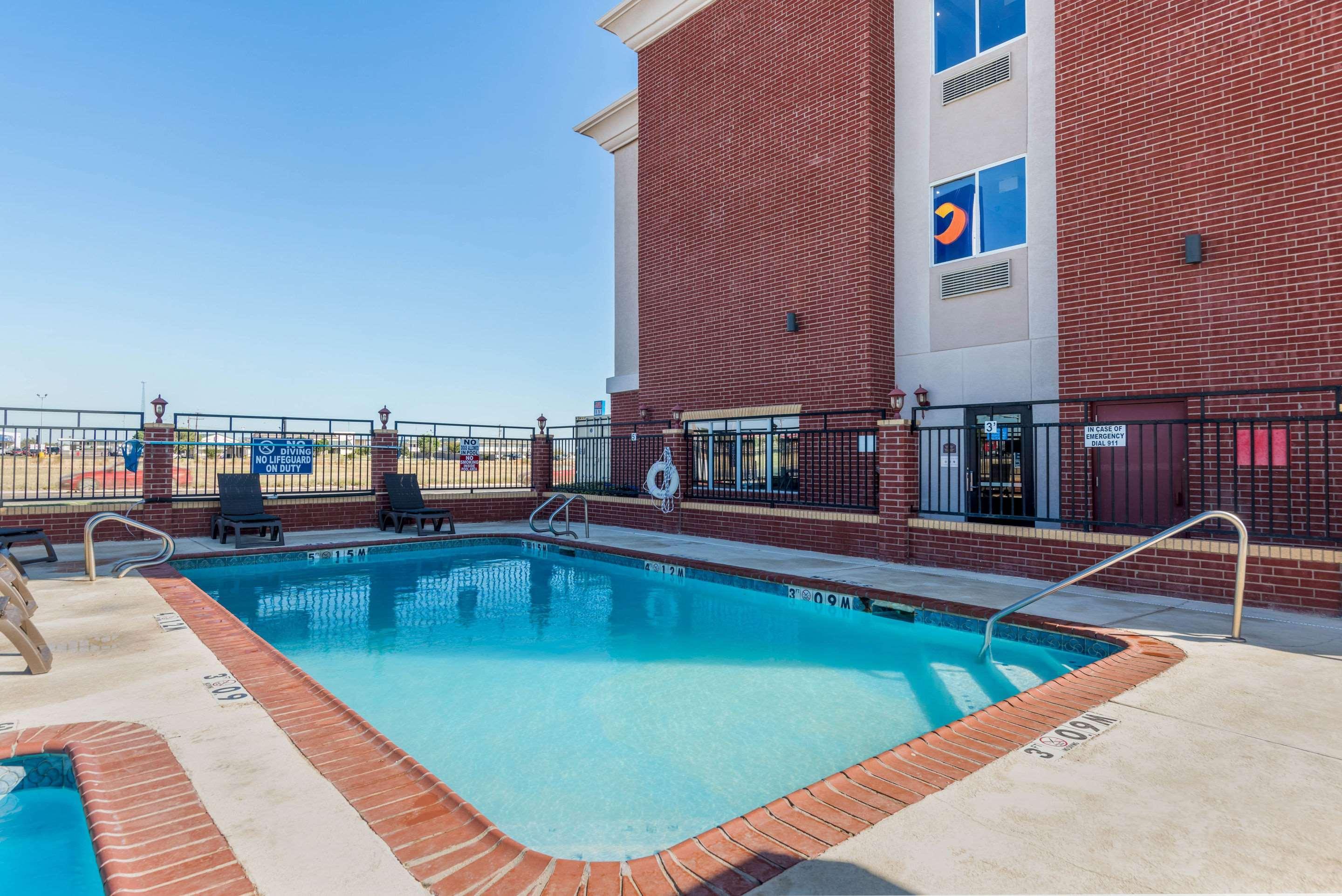 Comfort Inn & Suites Big Spring Esterno foto